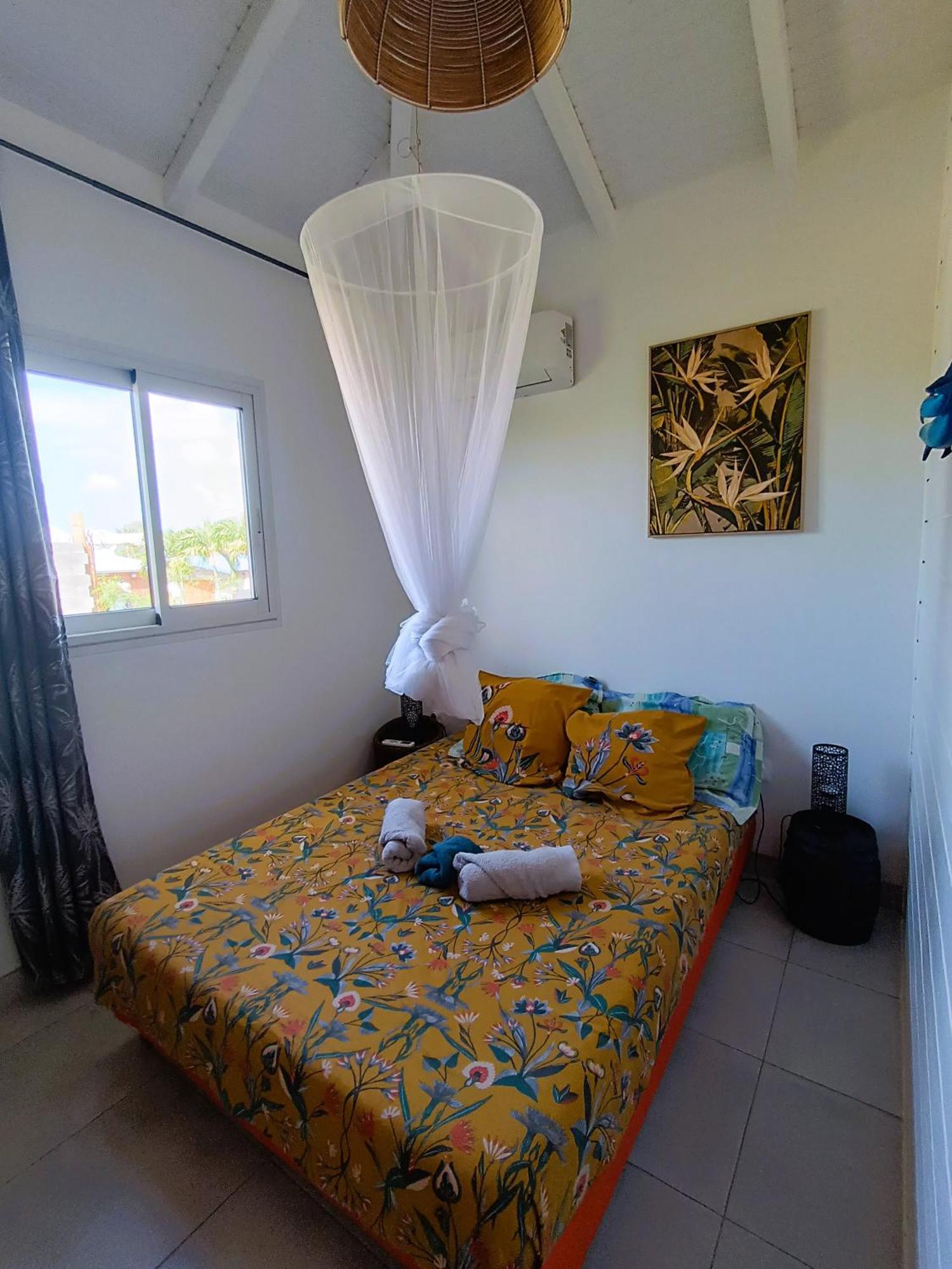 Kaz A Klemence Gite Creole Avec Piscine Et Table Dhotes A Anse Bertrand Exterior photo